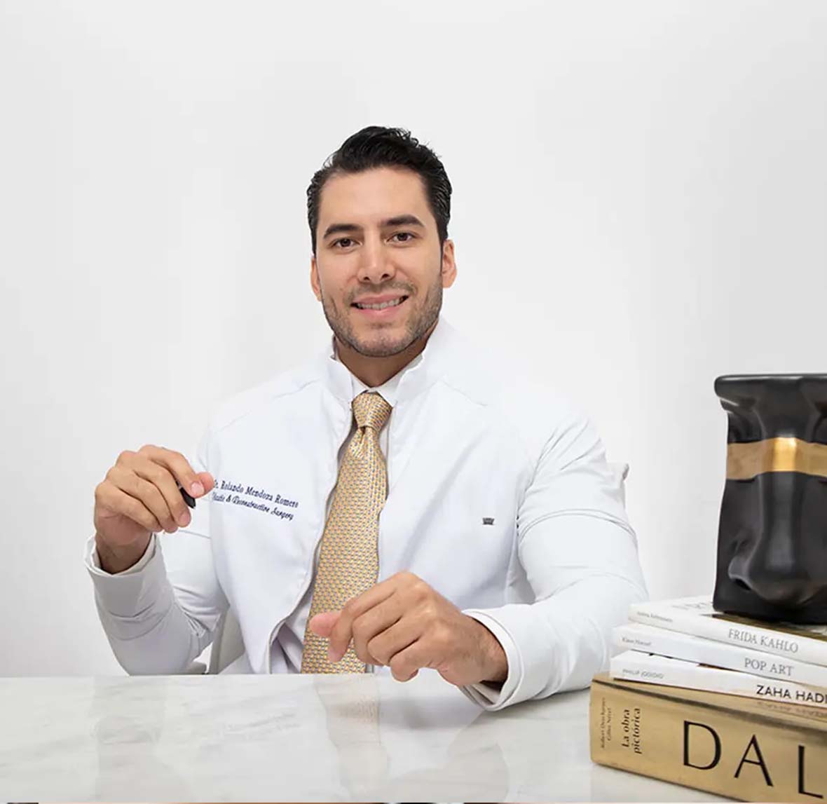 Dr Rolando FACEUP CLINICS